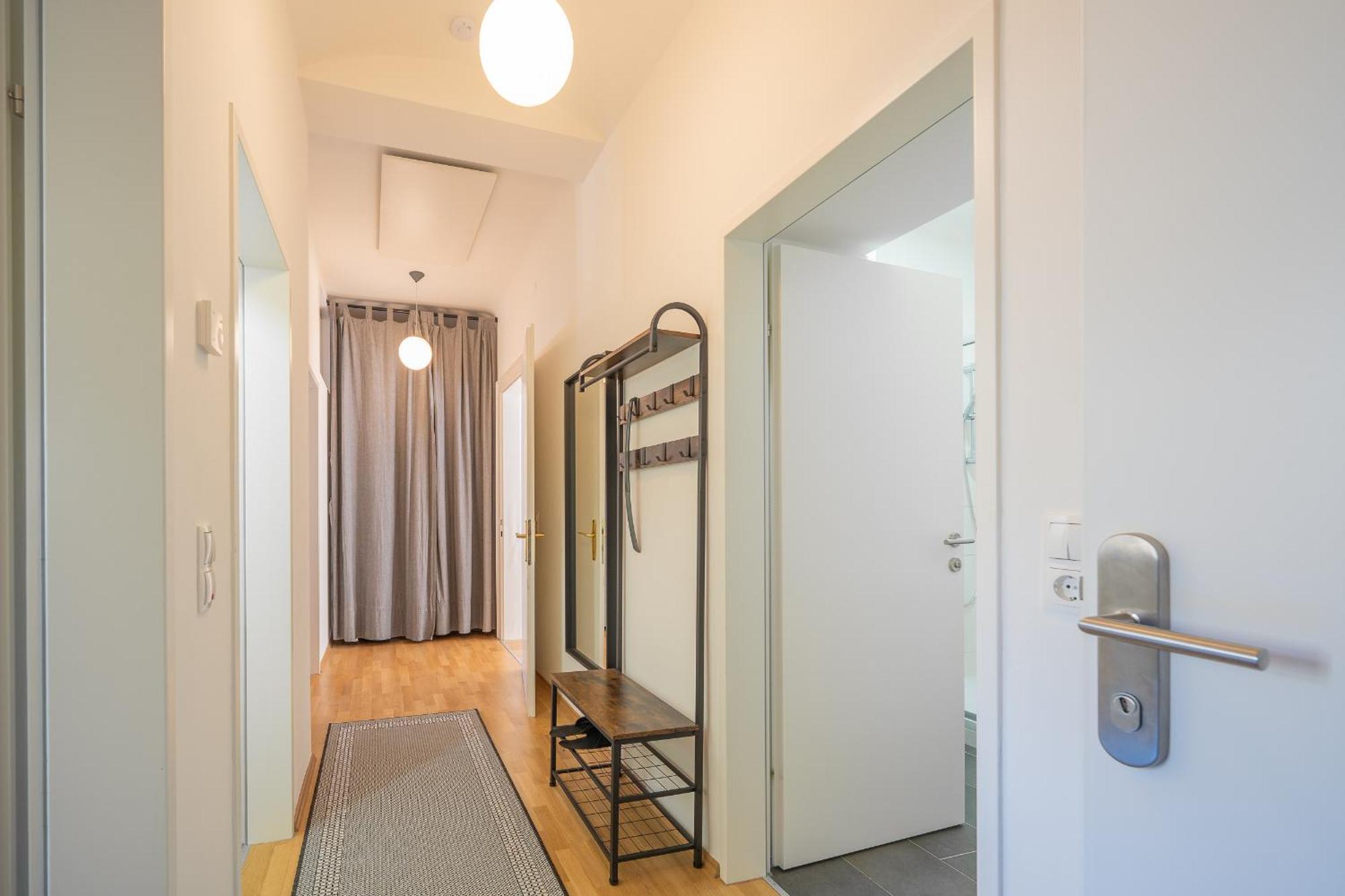 M&O Apartment, Zentral In Innenstadt-& Bahnhofsnaehe - Parkgarage Graz Ngoại thất bức ảnh