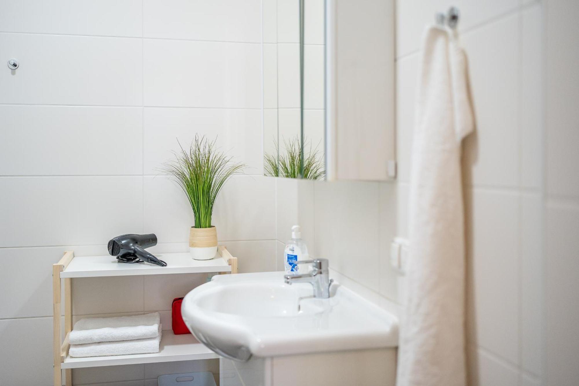 M&O Apartment, Zentral In Innenstadt-& Bahnhofsnaehe - Parkgarage Graz Ngoại thất bức ảnh