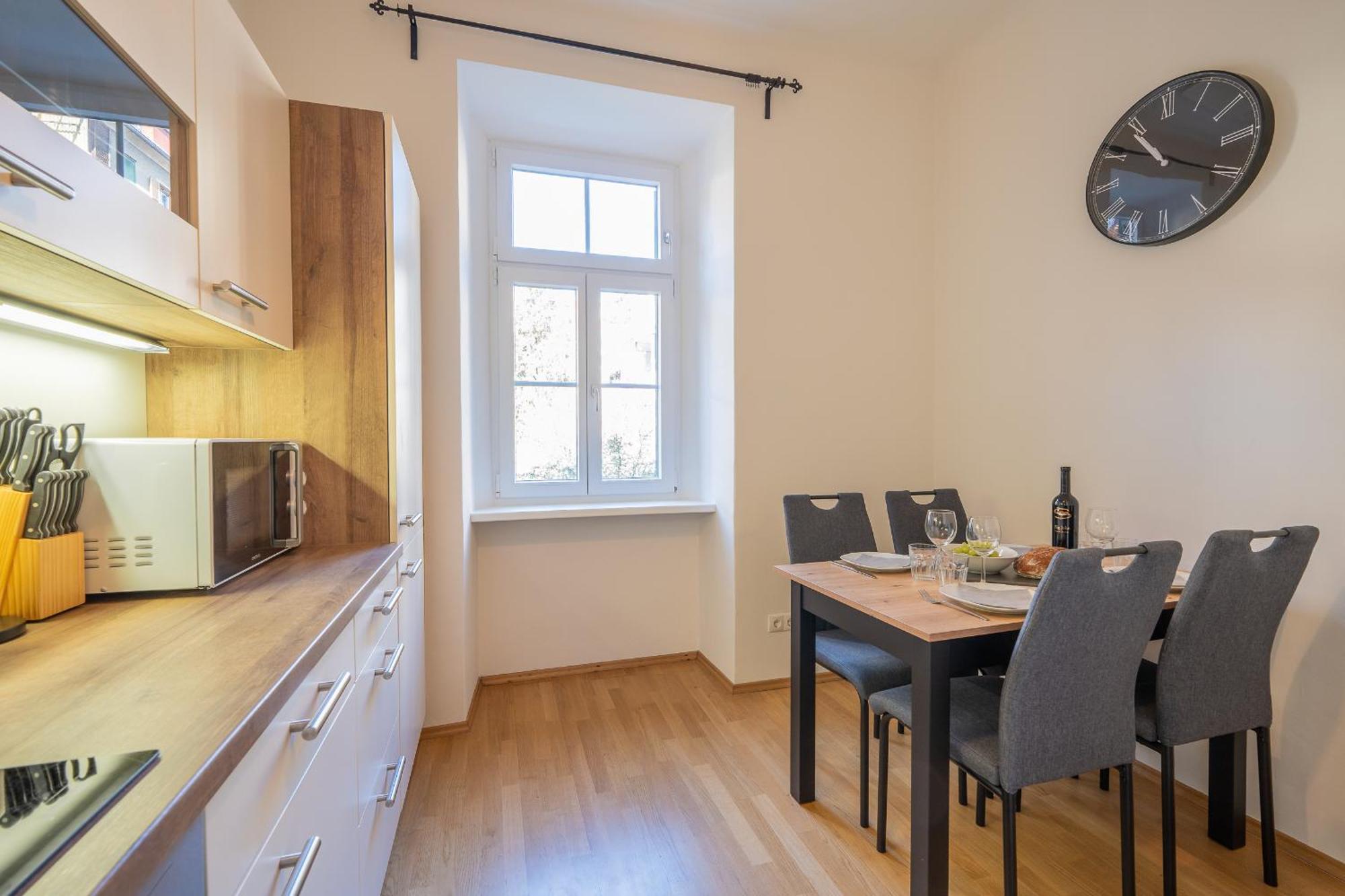 M&O Apartment, Zentral In Innenstadt-& Bahnhofsnaehe - Parkgarage Graz Ngoại thất bức ảnh